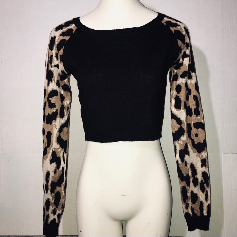 SAY WHAT? Leopard print sexy crop top - Medium